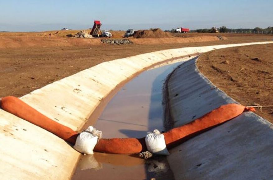 Ditch Check Dam - 8" x 200'