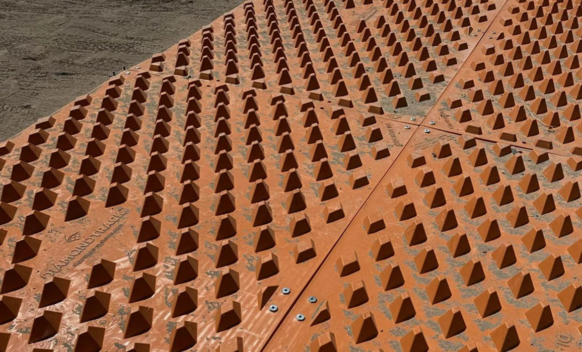 DiamondTrack Trackout Mat - 7' L x 12' W
