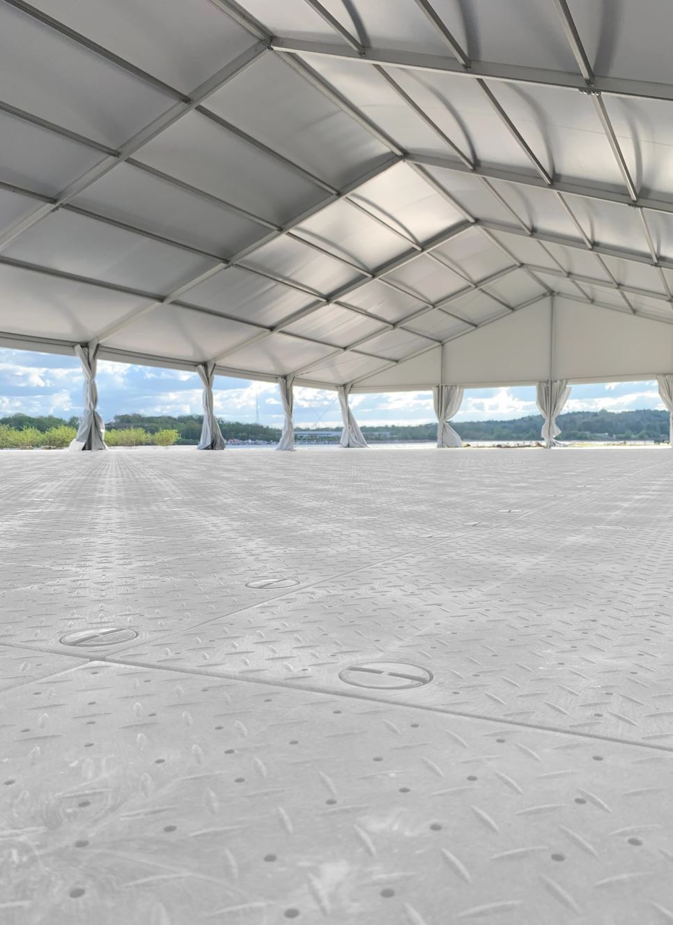 Matrax LD - Portable Event Flooring - 4' x 4'