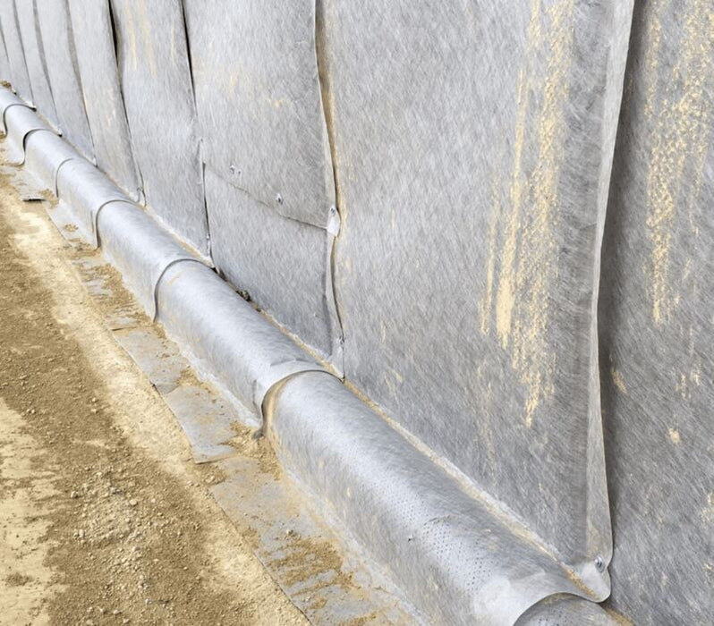 Retaining Wall Drainage Mat - EnkaDrain 3811