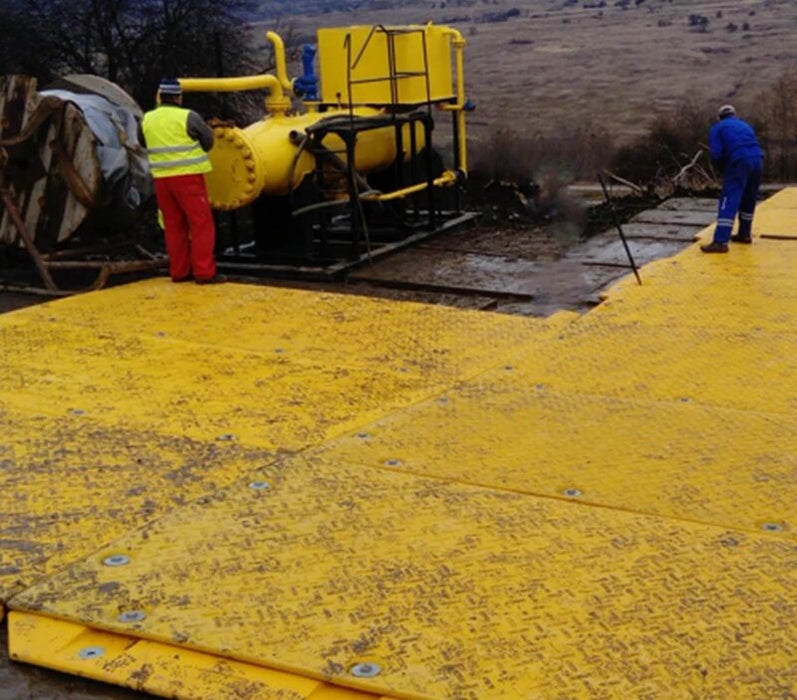 XtremeMat used as a work platform for ground protection
